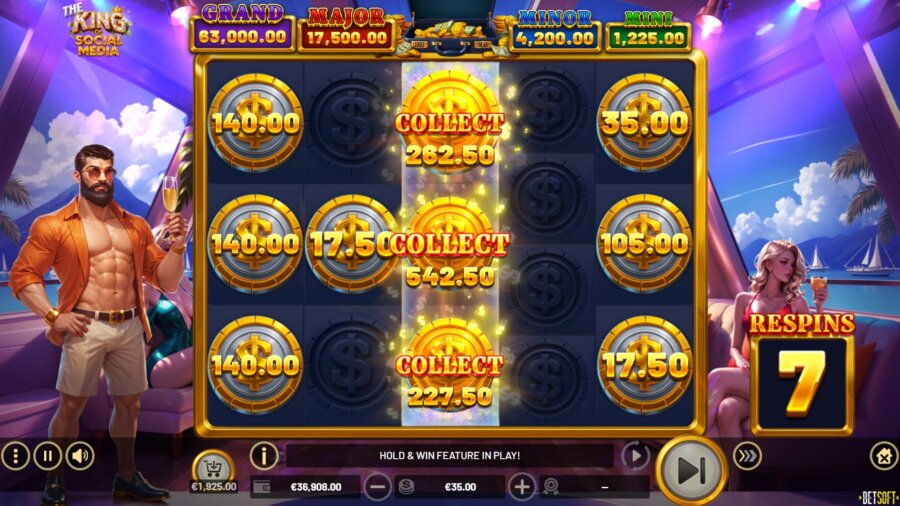 THE KING OF SOCIAL MEDIA™ slot