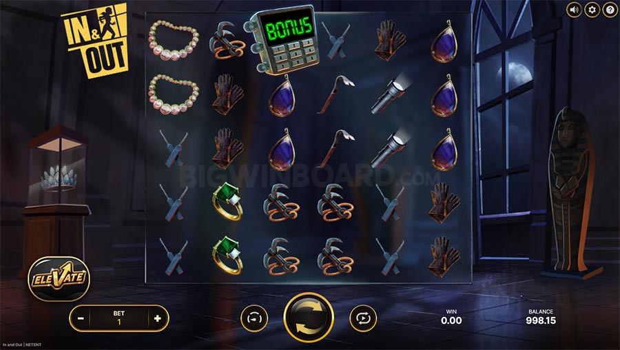 In And Out slot